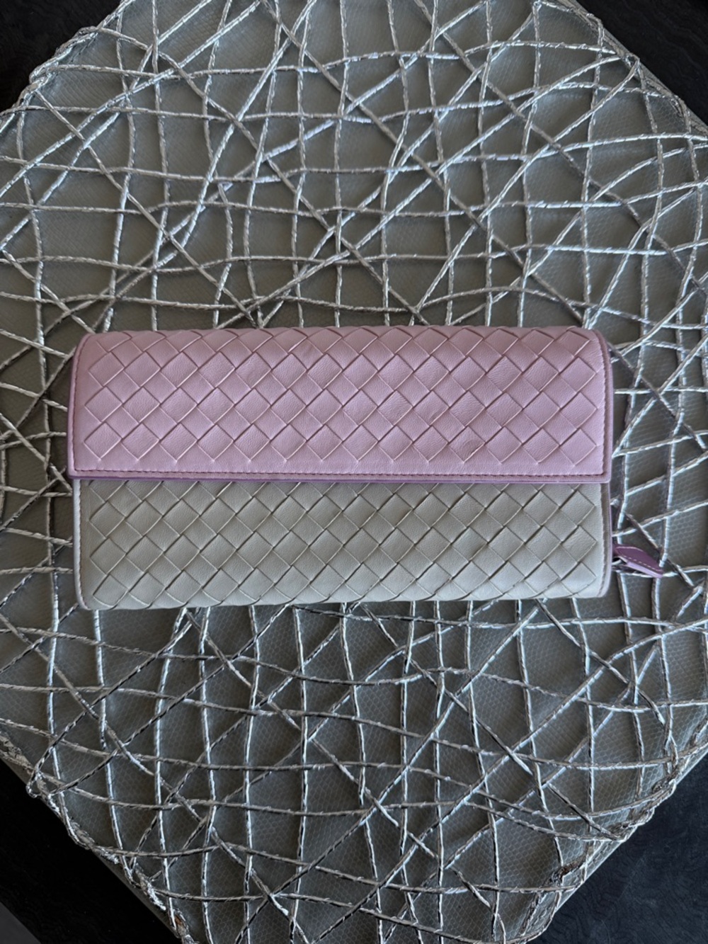 Bottega Veneta Two-Tone Intrecciato Zip Wallet in Pink and Beige